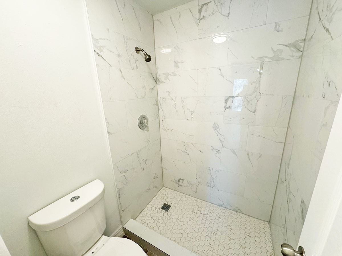 4465 Treehouse Lane #13F - Photo 5 of 16