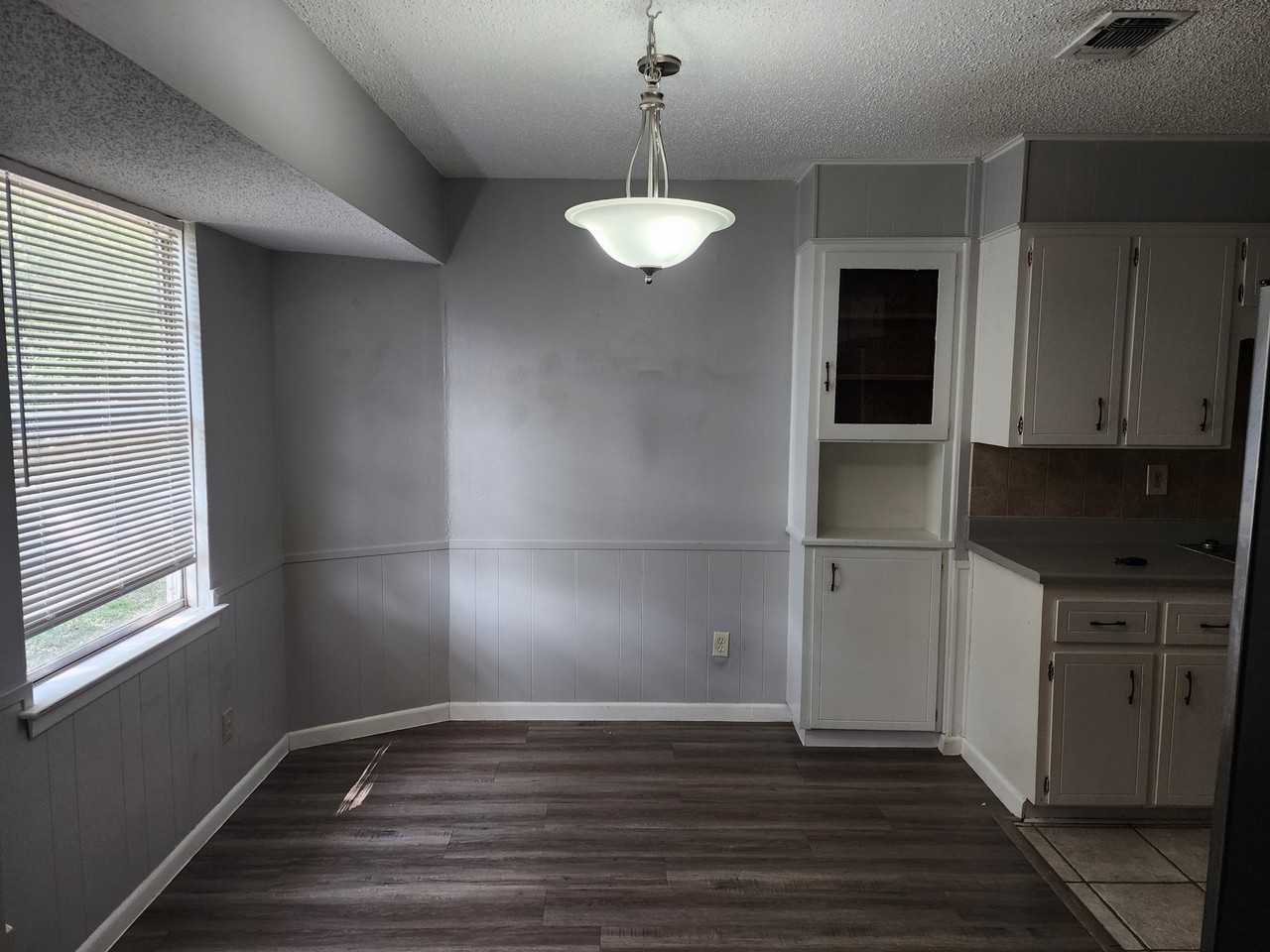 1807 Janis Drive #1 - Photo 3 of 10