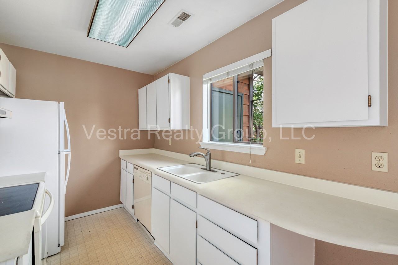 2265 S Buckley Rd #201 - Photo 4 of 14