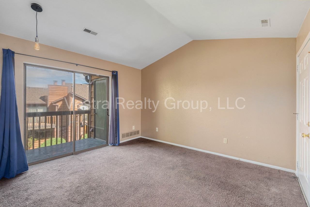 2265 S Buckley Rd #201 - Photo 7 of 14