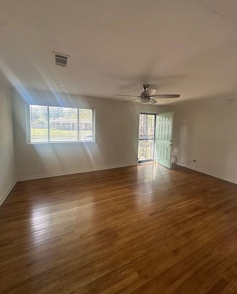 5152 Dee Road #1 - Photo 5 of 25