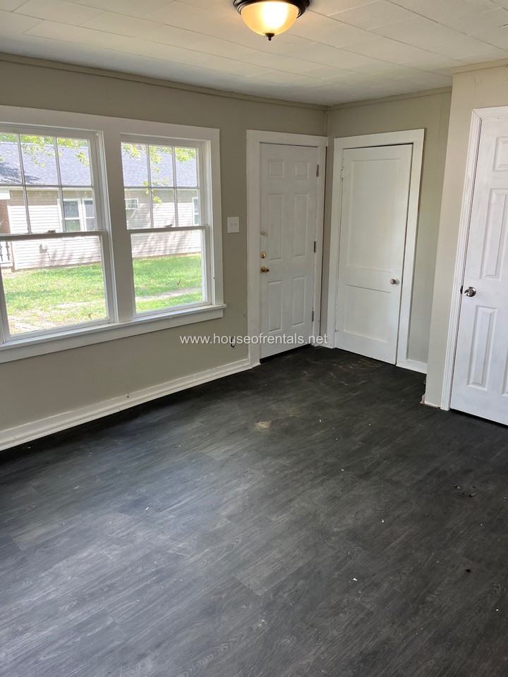 6 Court C #1 - Photo 5 of 8