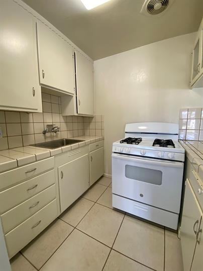 1229 Sicard St #18 - Photo 6 of 9