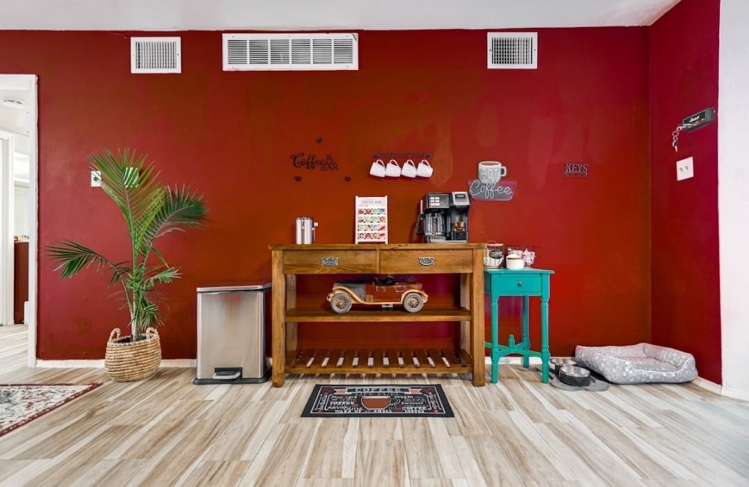 600 Liddon Avenue #1 - Photo 3 of 21