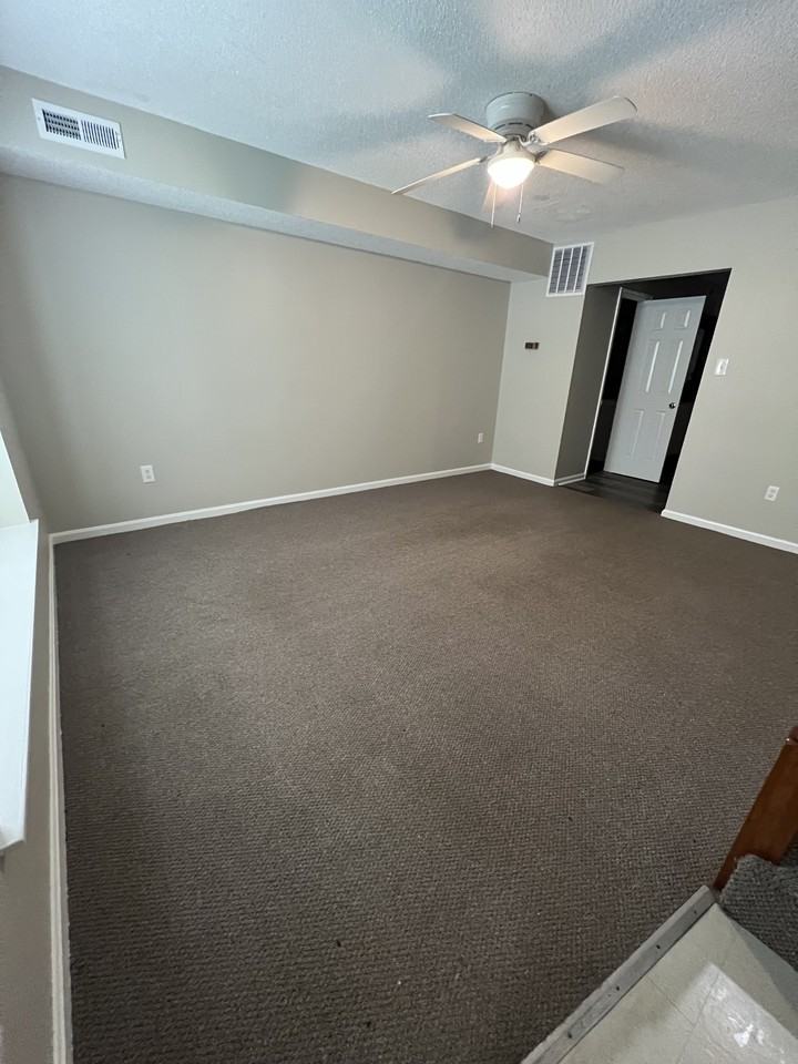 320 Jo Anns Way #1 - Photo 2 of 12