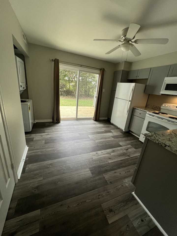 320 Jo Anns Way #1 - Photo 3 of 12