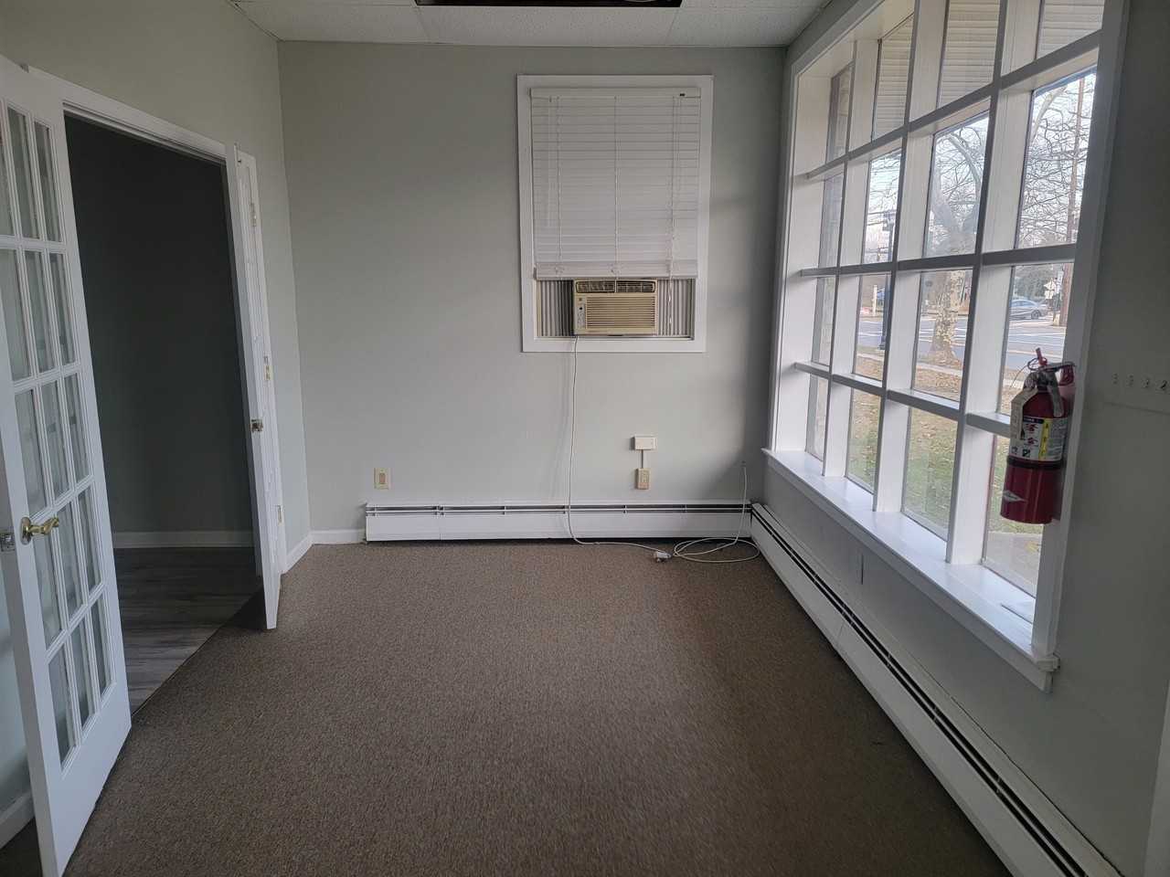 317 East Broad Street - Photo 2 of 7