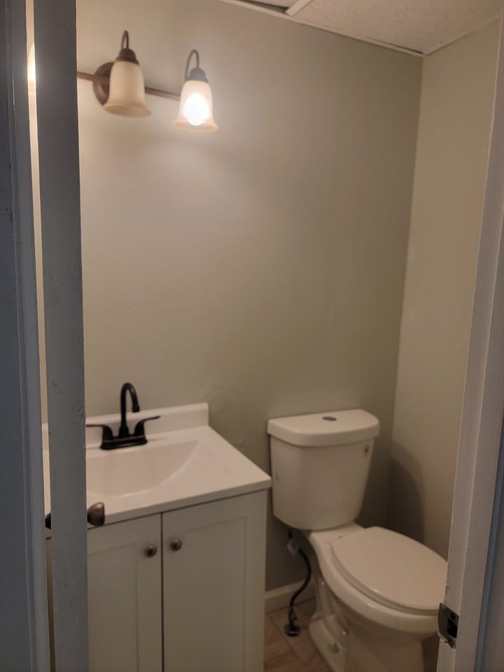 317 East Broad Street - Photo 6 of 7