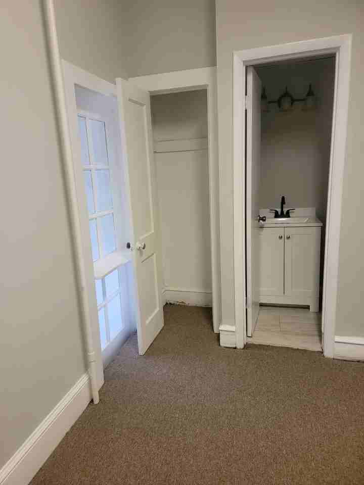 317 East Broad Street - Photo 7 of 7