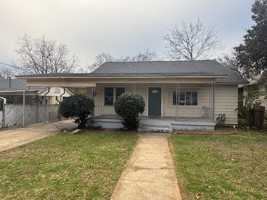 featured image of 117 Gardner Street #1