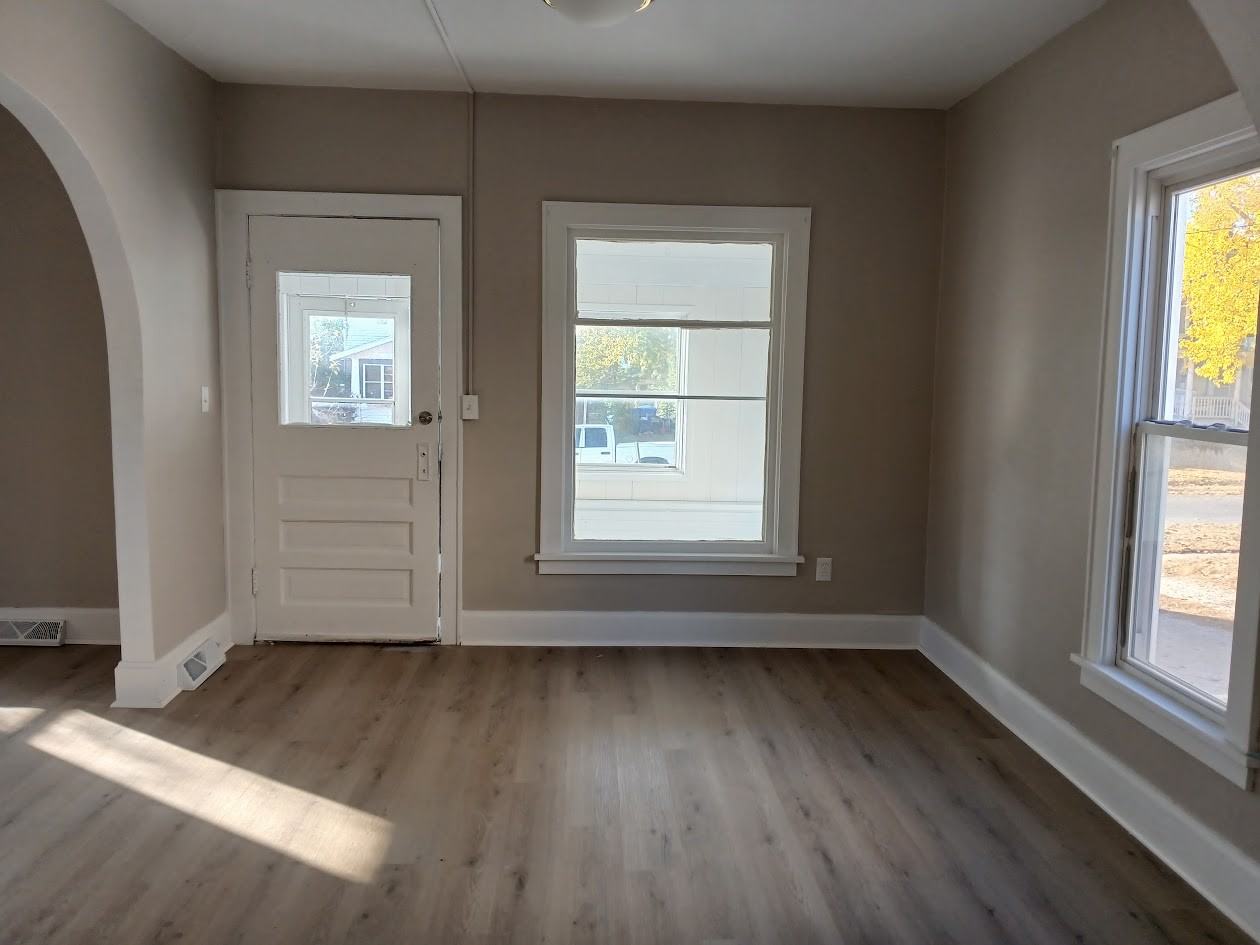 17 5th Street Northwest #1 - Photo 3 of 11