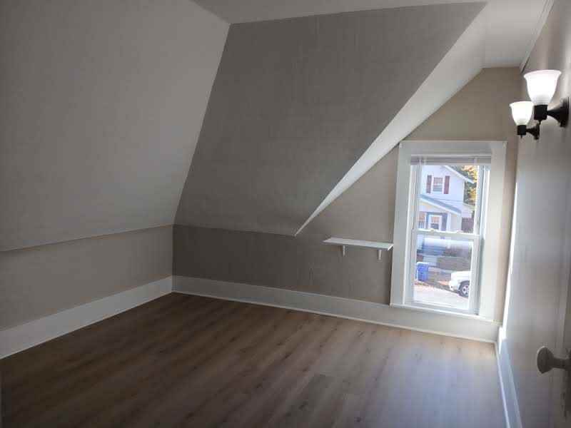 17 5th Street Northwest #1 - Photo 6 of 11