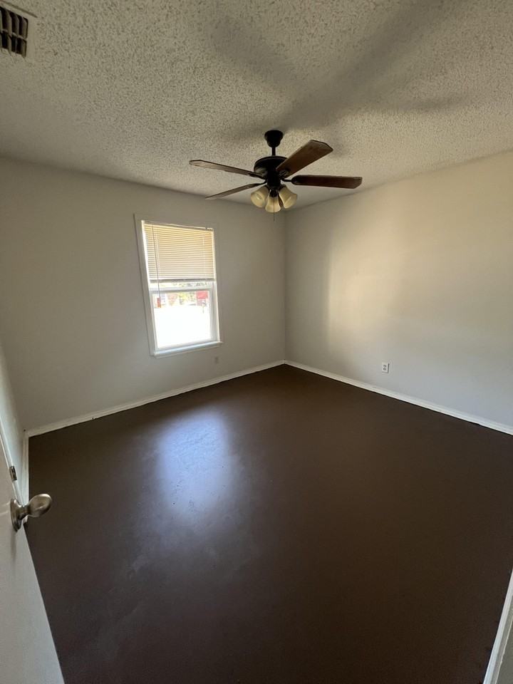 15120 County Road 195 #15120 - Photo 5 of 10