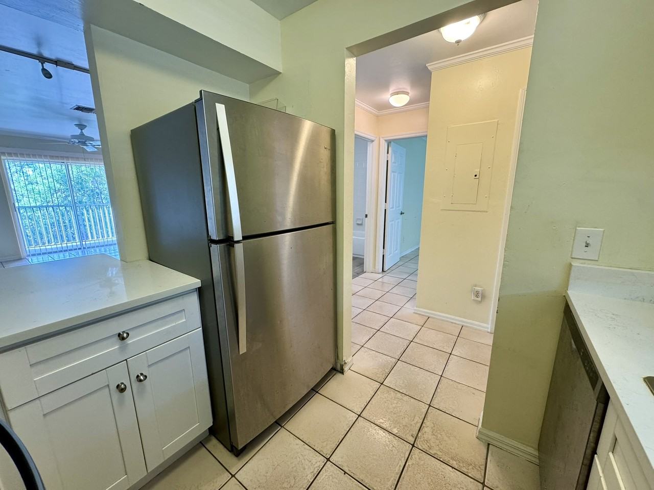 2153 Sunshine Boulevard #4 - Photo 4 of 26