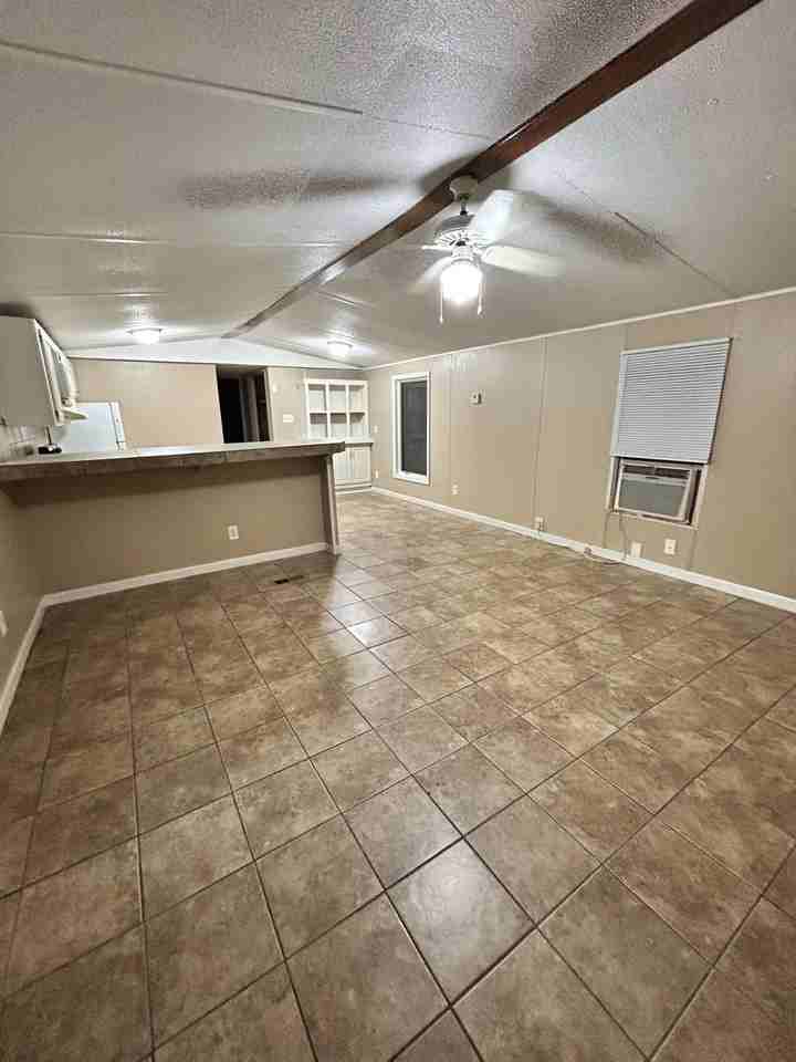 1416 Stamps St #1 - Photo 3 of 9