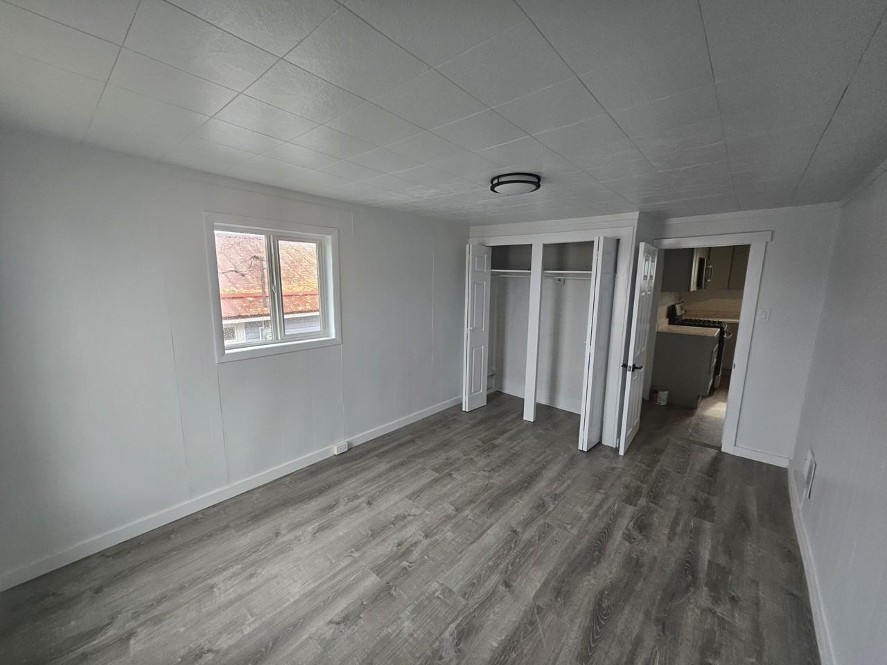 310 Garnet Street #1 - Photo 5 of 10