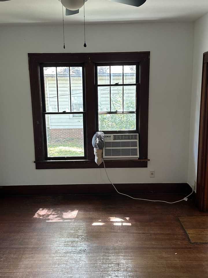 312 Montgomery Avenue #1 - Photo 4 of 22