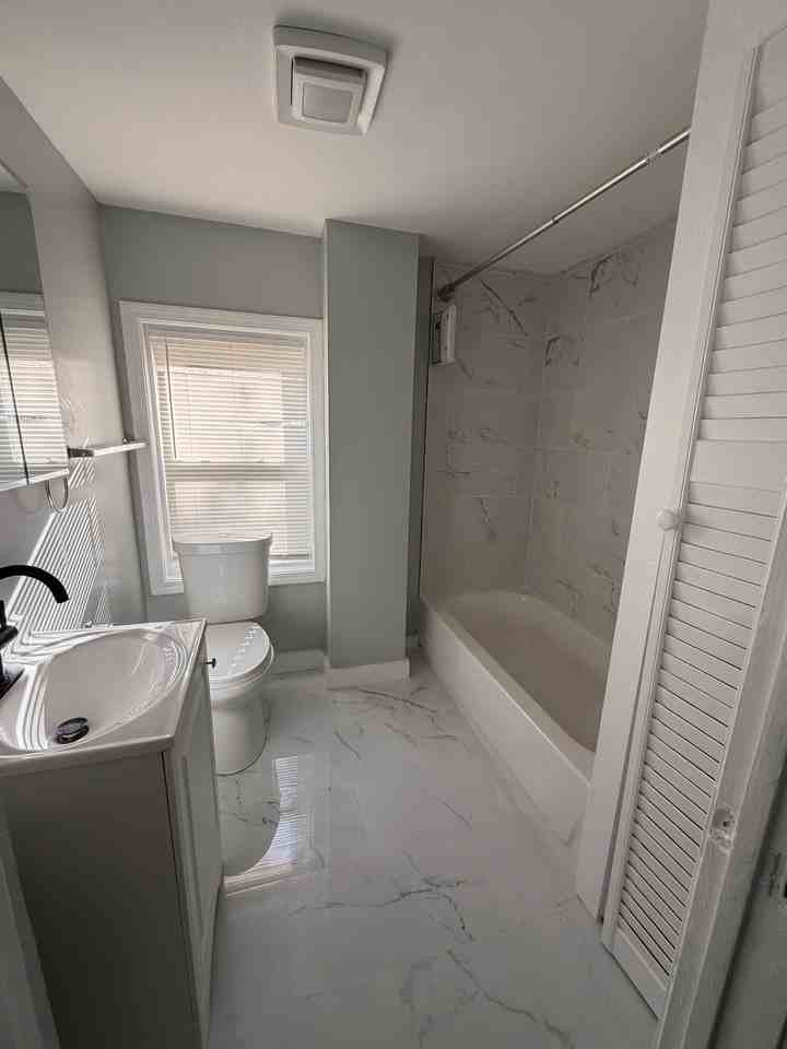 100 Exchange Street #2 - Photo 5 of 6