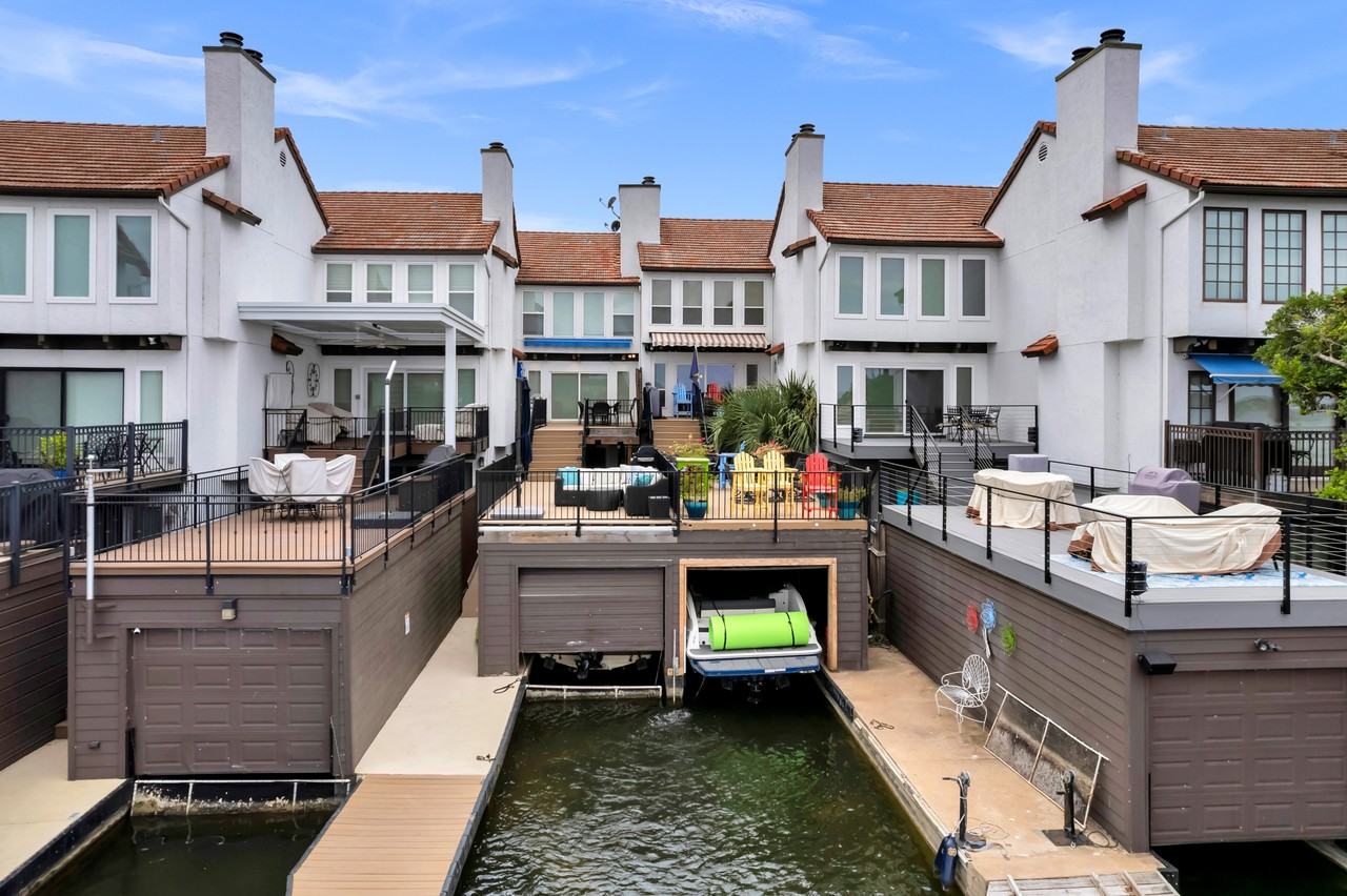 415 Horseshoe Bay North Blvd #1 - Photo 4 of 27