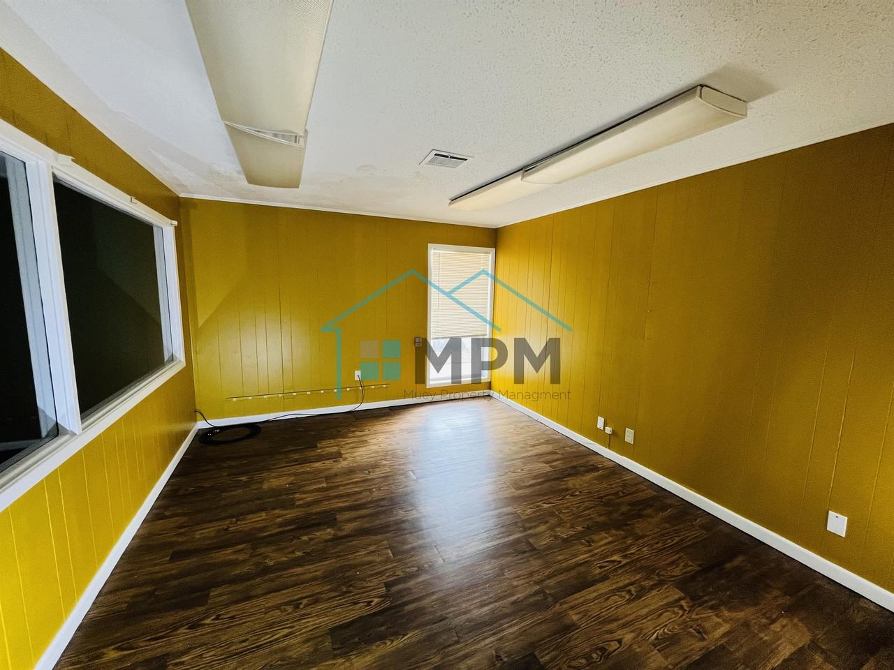 111 Hudson Lane #G - Photo 2 of 7