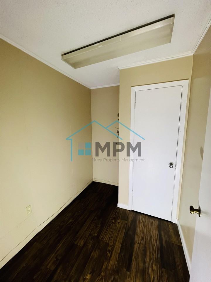 111 Hudson Lane #G - Photo 5 of 7