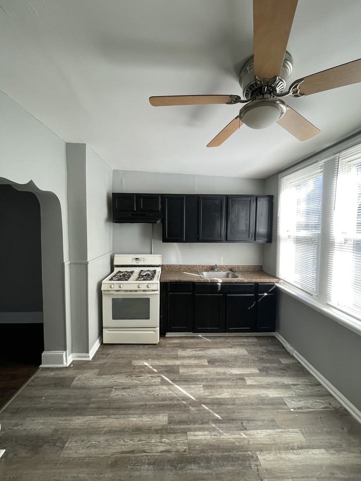 2046 Newcomb Street #1 - Photo 3 of 12