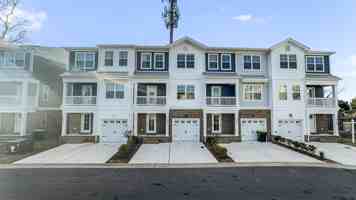 featured image of 4323 Pinter Lane #1
