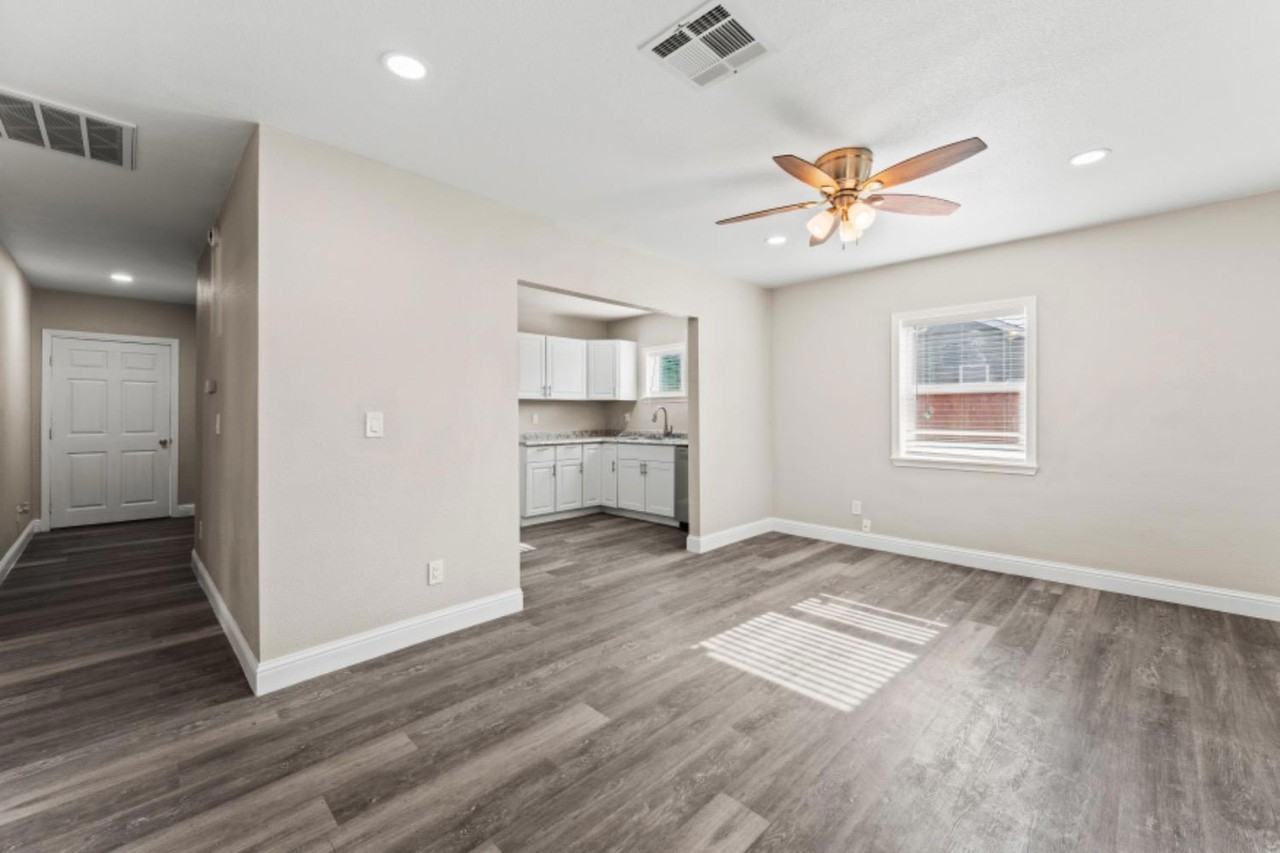 115 Del Monte Avenue #1 - Photo 3 of 7