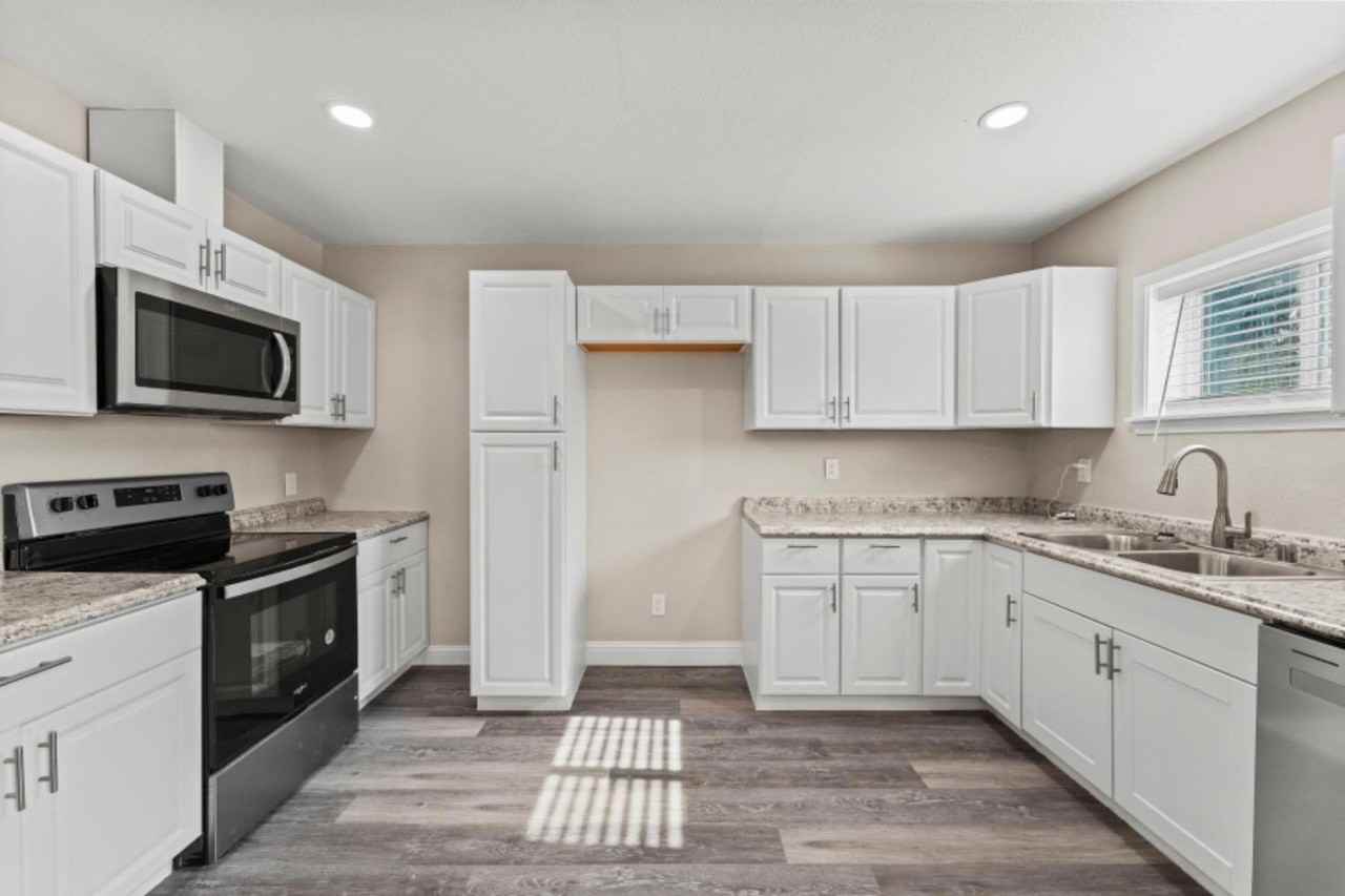 115 Del Monte Avenue #1 - Photo 5 of 7