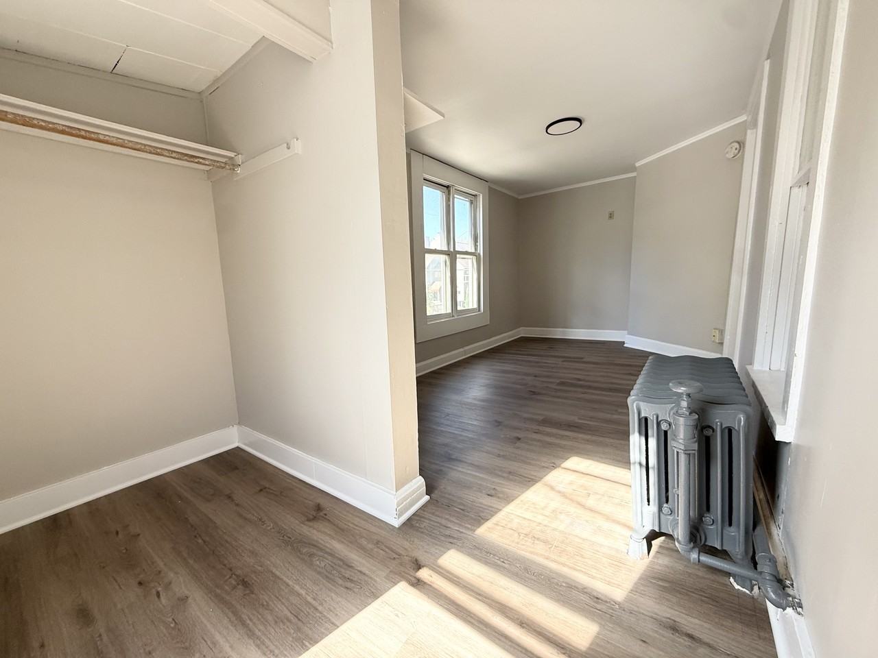 221 N Pinckney St #221UPPER - Photo 4 of 23