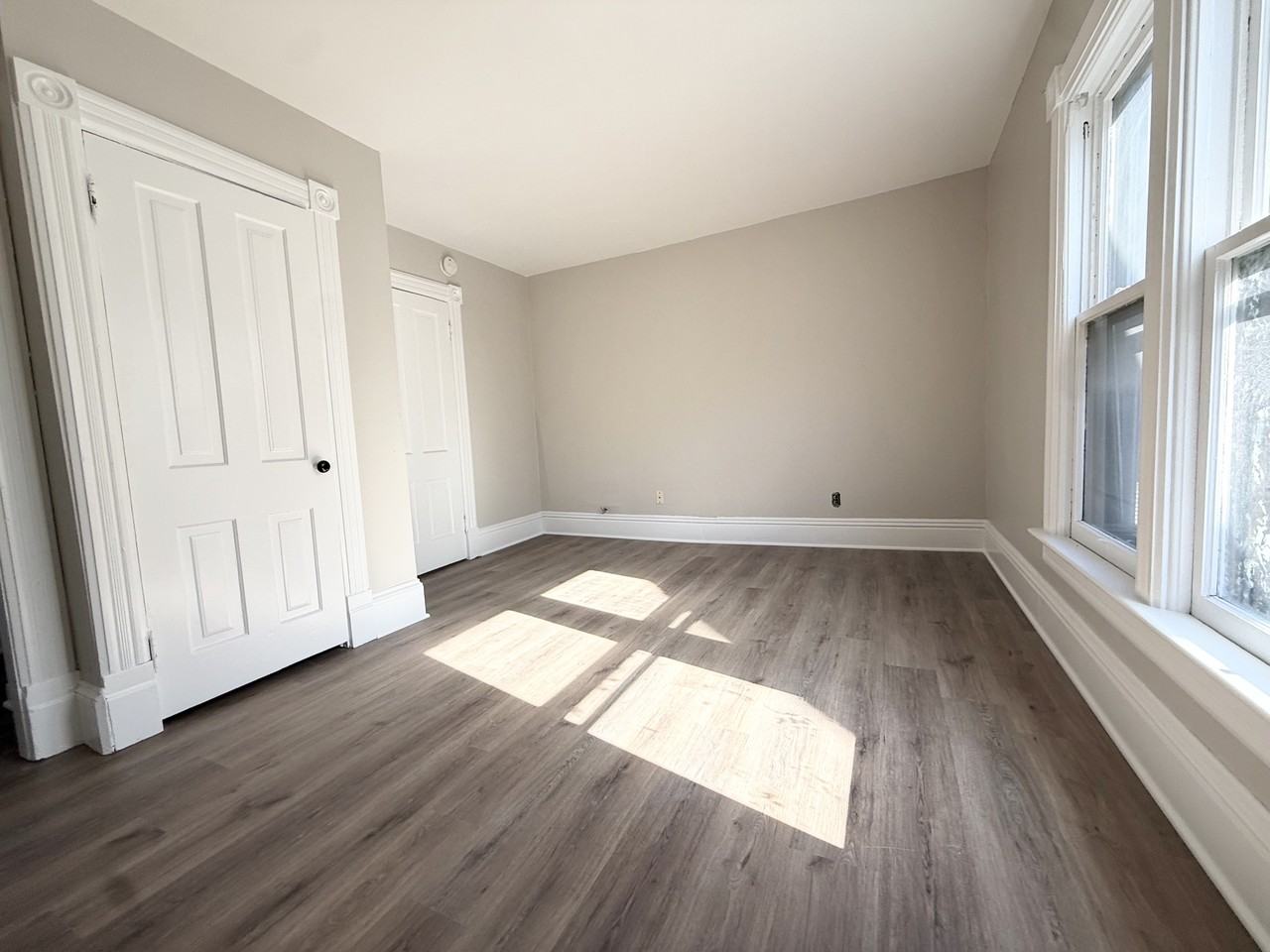 221 N Pinckney St #221UPPER - Photo 6 of 23