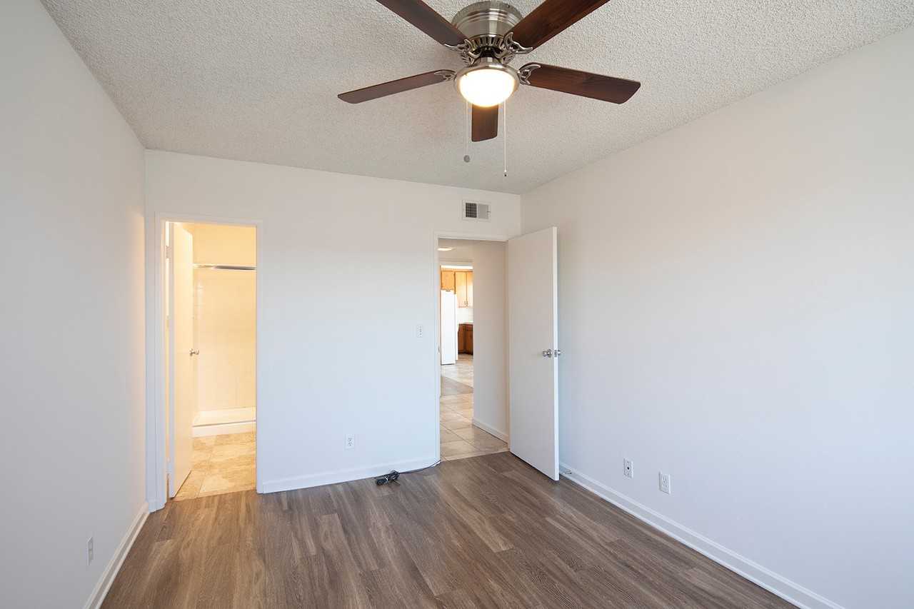 2150 Thomas Ave - Photo 7 of 9