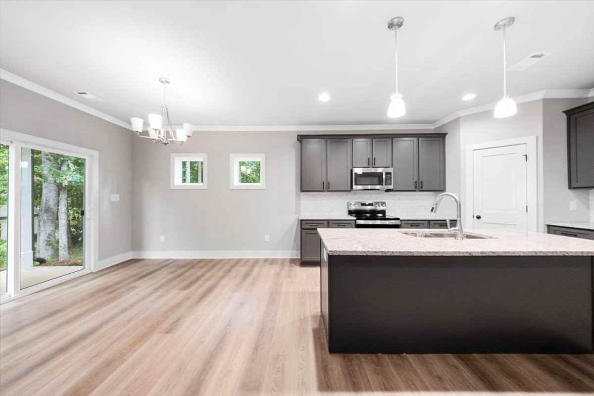 182 Railroad St #1 - Photo 6 of 46