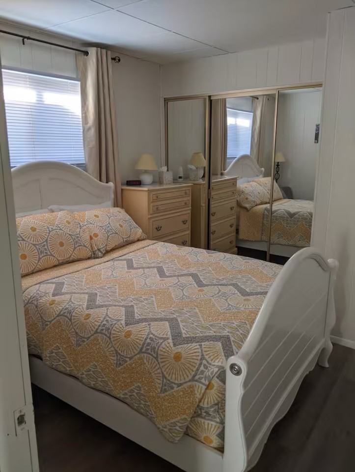 610 6th Ave #610 - Photo 4 of 11