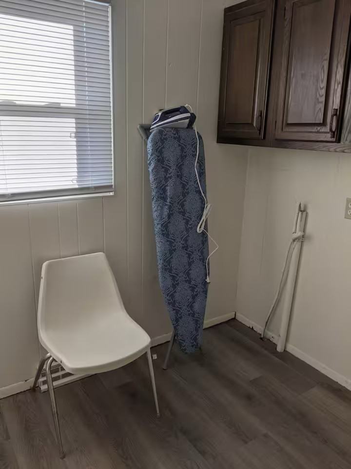 610 6th Ave #610 - Photo 7 of 11