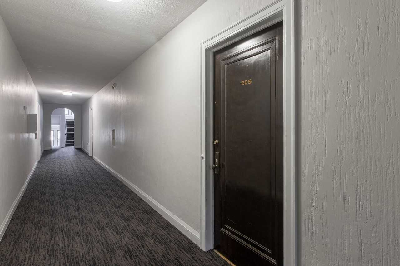 3220 Girard Ave S - Photo 2 of 5