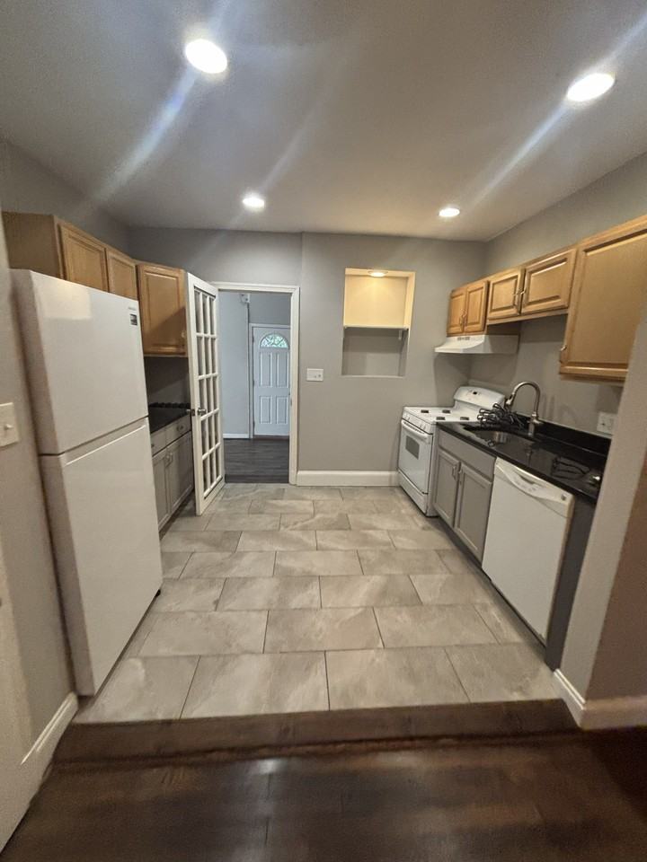 2961 Nelson Place Southeast #3 - Photo 5 of 14