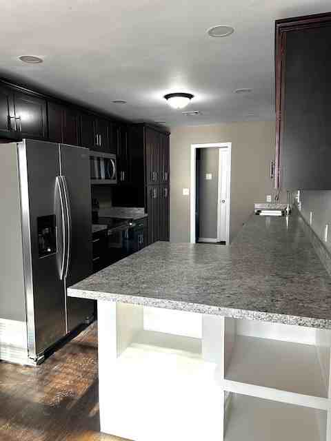 4530 E 49th St #1 - Photo 2 of 9