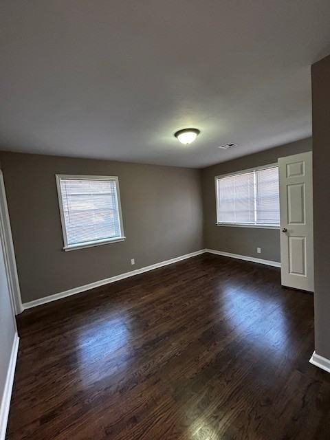 4530 E 49th St #1 - Photo 5 of 9