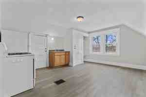 featured image of 16 Ellsworth Avenue #3