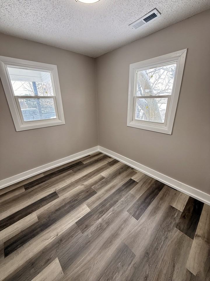 207 West Broadway Street #1 - Photo 4 of 5