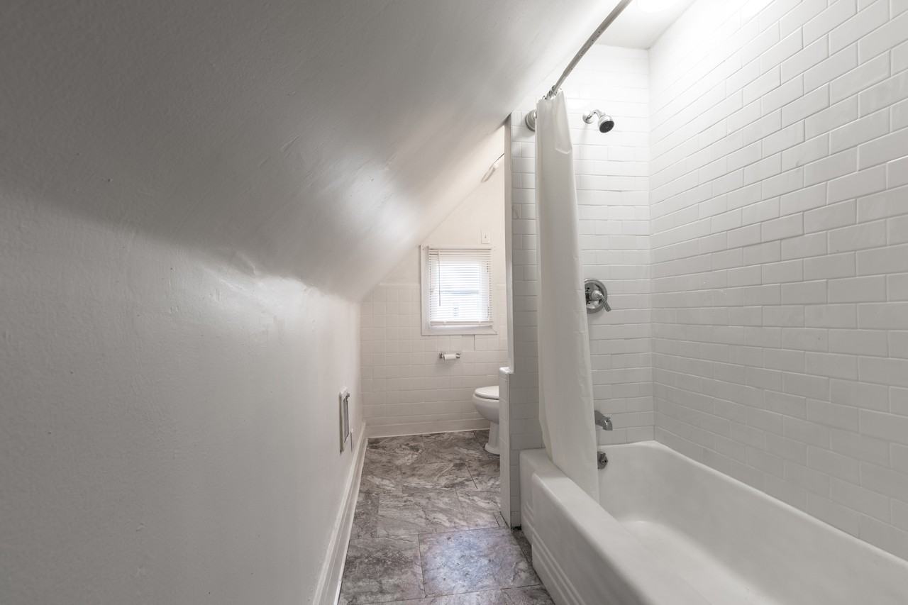 519 North Euclid Avenue #3 - Photo 3 of 9