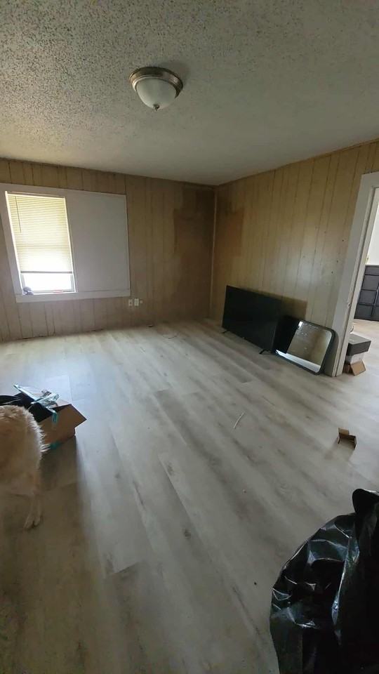 201 E Walnut Ave #1 - Photo 3 of 7