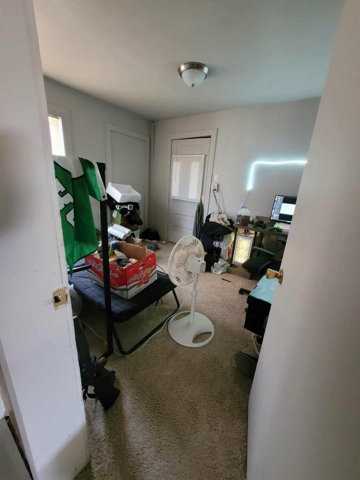 201 E Walnut Ave #1 - Photo 6 of 7