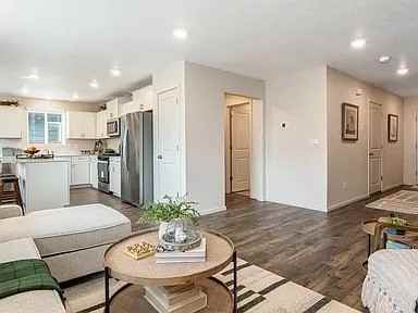 2721 Chickadee Ln #1 - Photo 5 of 36