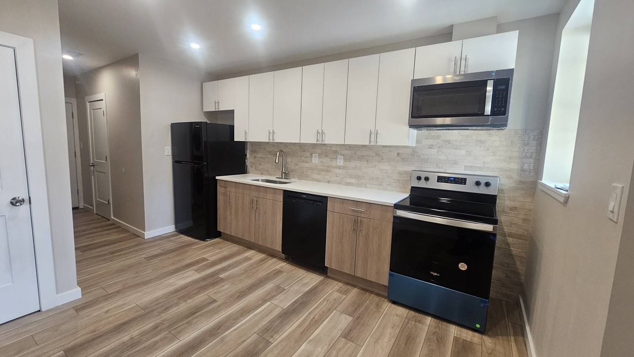 344 Congress Street #2 - Photo 2 of 11