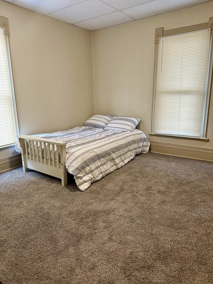 2123 C Ave #3 - Photo 2 of 12