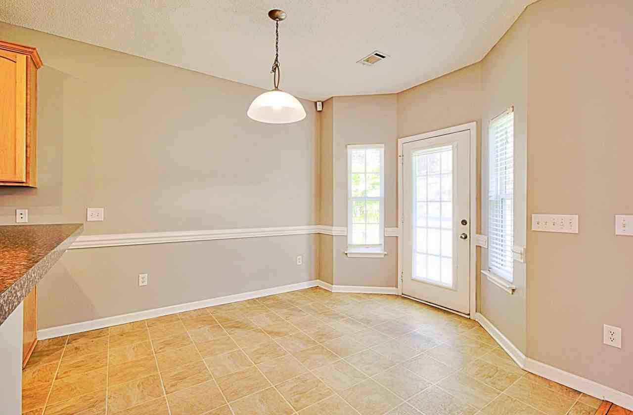 8 Limestone Ln #1 - Photo 5 of 24