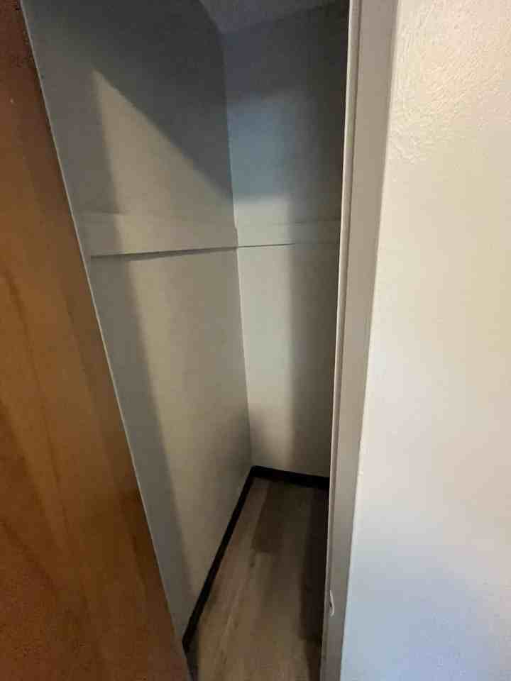 17731 Lake Shore Blvd #5 - Photo 5 of 15