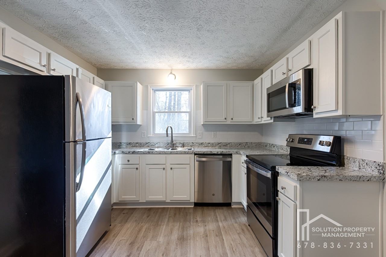 4283 E Paulding Dr #B - Photo 7 of 37